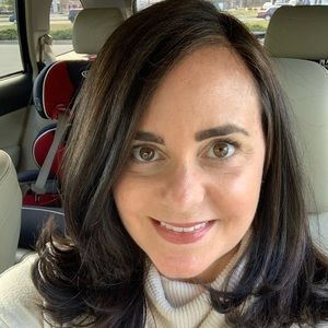 Meet your Posher, Elizabeth